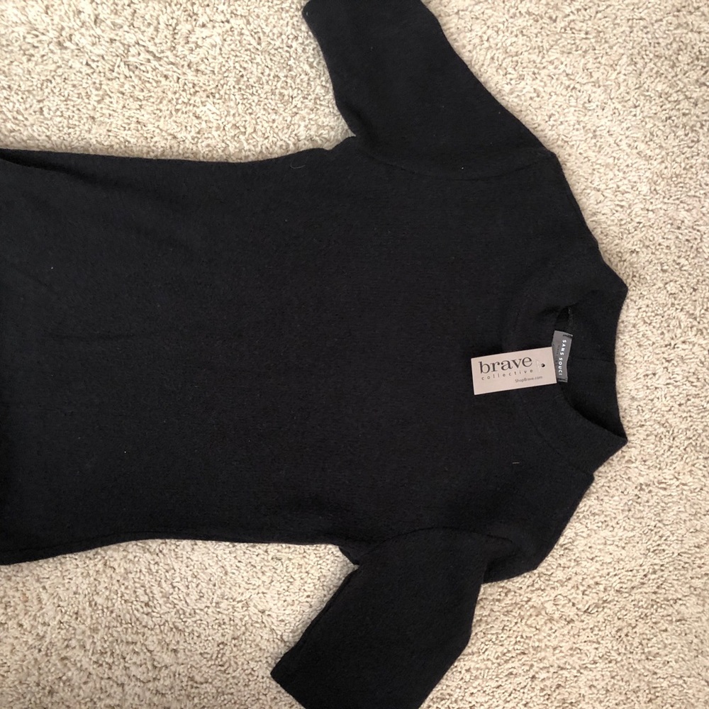 Sans Souci NWT SIFT BLACK TOP